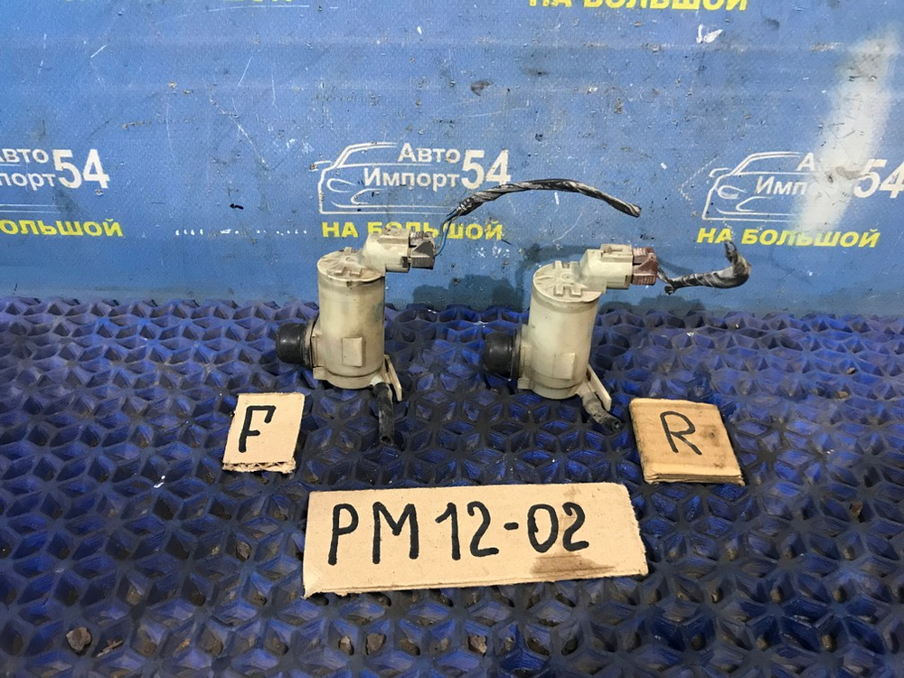 Моторчик бачка омывателя NISSAN LIBERTY 1999