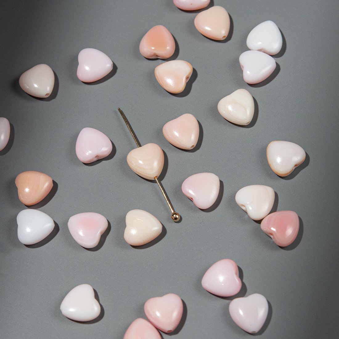 Сердечки из раковины розовой королевской ракушки, 8*8мм