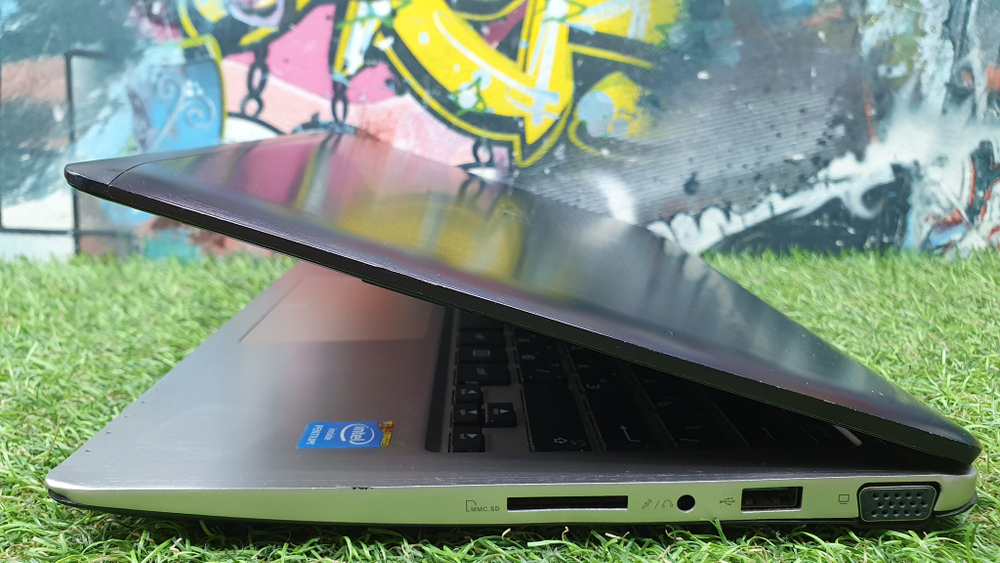 Ноутбук ASUS  11.6 HD Touch ASUS X202E-CT295H