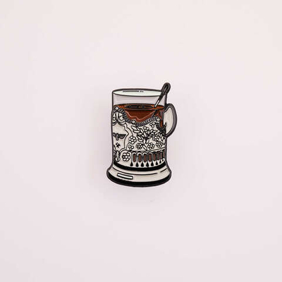 Значок Стакан с подстаканником