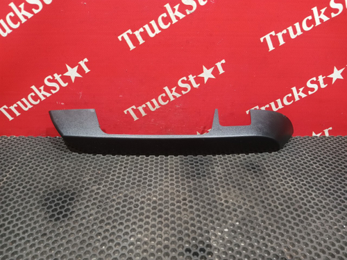 Накладка ручки капота правая 2019г