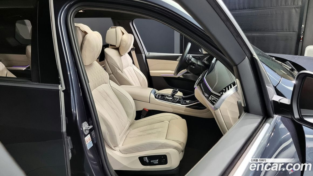 BMW X7 (G07) xDrive 40i M Sports 6-и местный (11.2021)