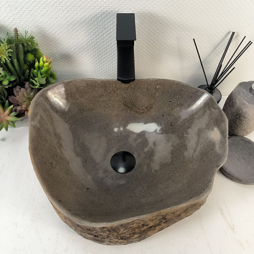 Раковина из речного камня RS-65275 48*38*15 0861