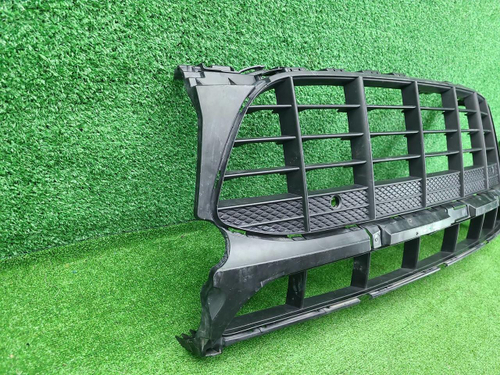 Решетка радиатора Porsche Macan (2014-2018)