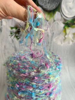 Пряжа  декоративная с ворсом и шишибриками