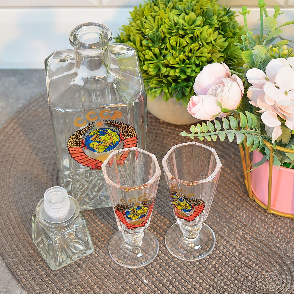 Набор 7 предметов (графин 500мл, 6 рюмок 35мл) Лафитник "Герб СССР"