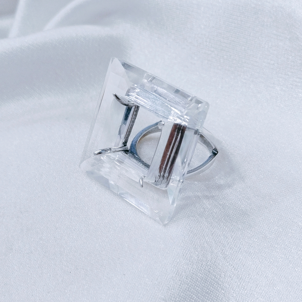 "Эталин" кольцо в серебряном покрытии из коллекции " Дефиле" от Jenavi