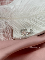 Кольцо серебристое с камнем и цепью