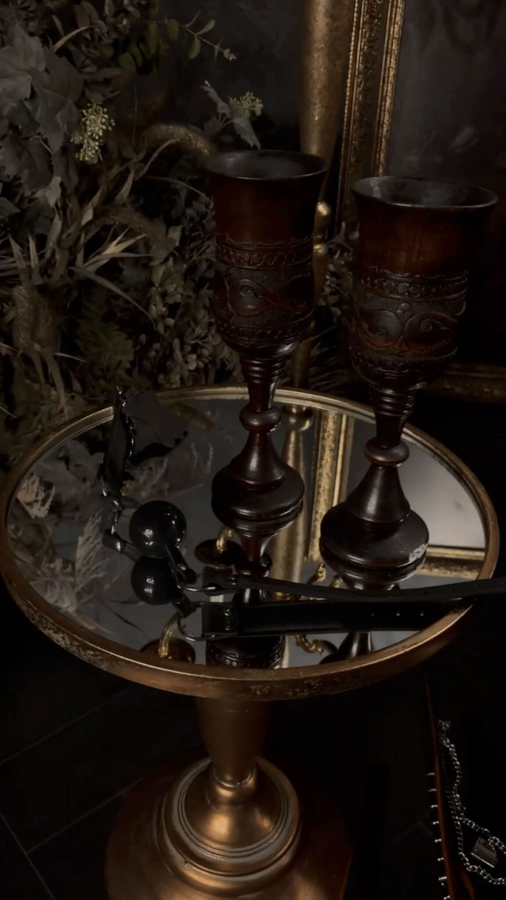 Черный силиконовый кляп-шар Scandal с ремешком из натуральной кожи (Цвет: черный)