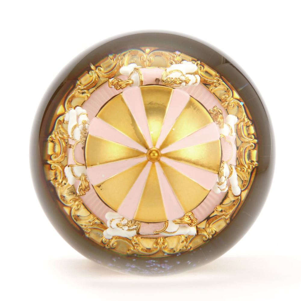 Розовая карусель