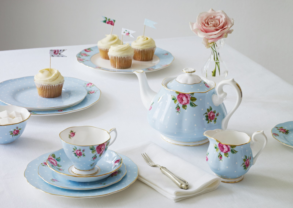 Royal Albert Чашка Polka с блюдцем 180 мл POLBLU26135