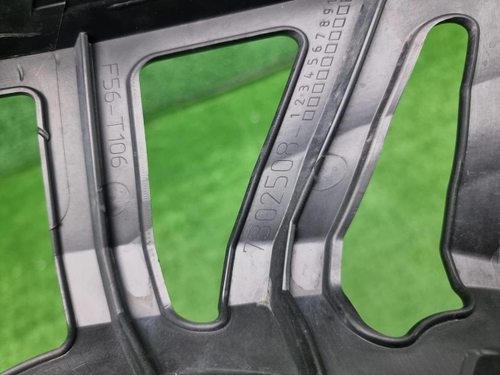 Кронштейн ПТФ правый Mini Hatch F56 (2013-2018)