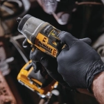 DeWalt DCF902D2 аккумуляторный гайковерт (2 x 2 Ач, ЗУ)