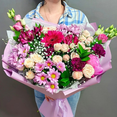 Авторский букет в сиреневой гамме