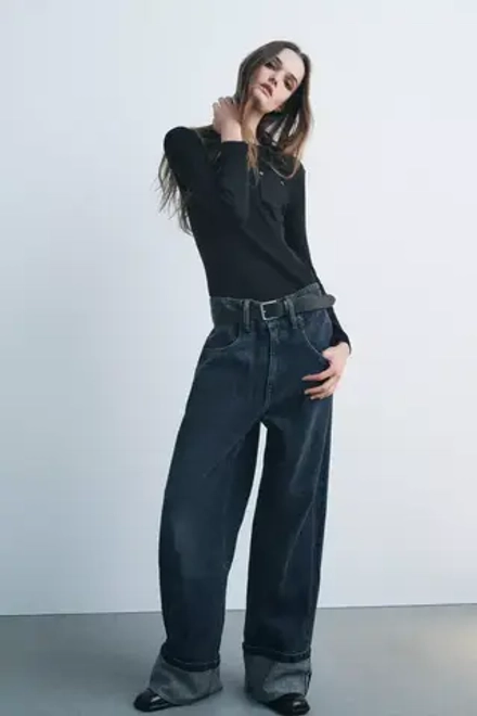 ZARA ФУТБОЛКА В ТОНКИЙ РУБЧИК С КАРМАНОМ, ЧЕРНЫЙ