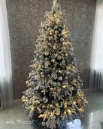 Заснеженная ель с гирляндой «Россо» теплый свет (Литая+пвх) 180 см / 1,8 м