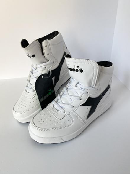 Новые кроссовки Diadora, 33