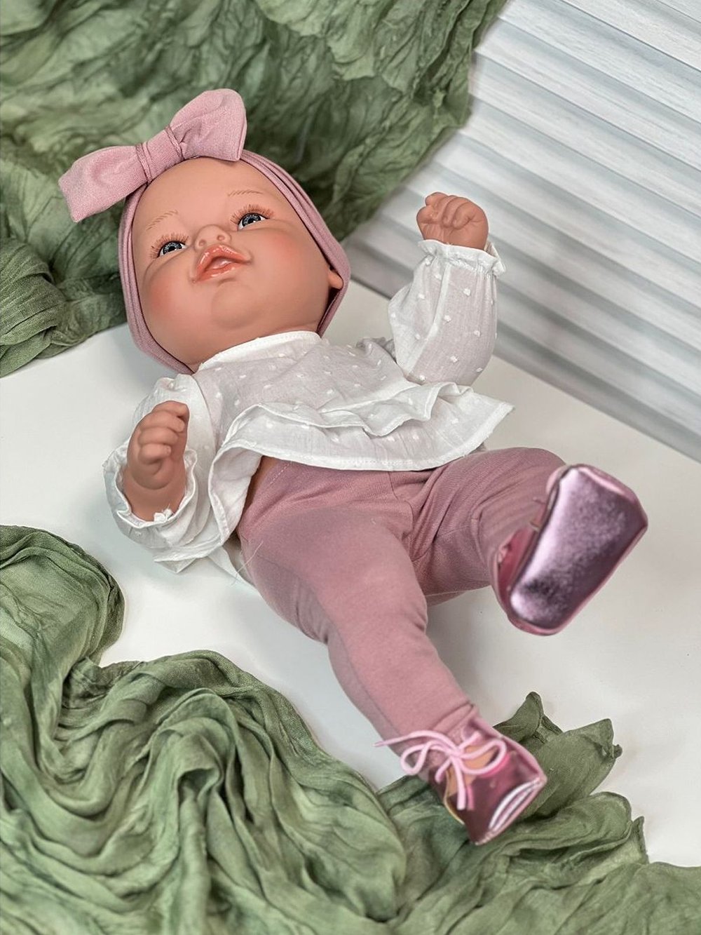 Кукла Manolo Dolls виниловая Leo 45см в пакете (8282)