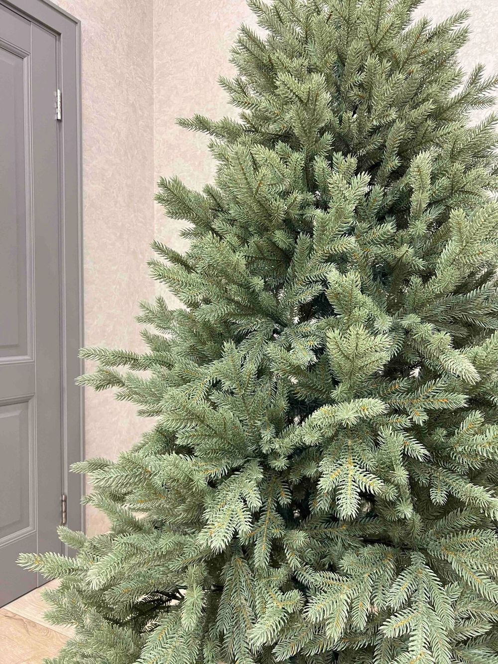 Ель искусственная голубая «Марселло» (Литая хвоя) 210 см / 2.1 м