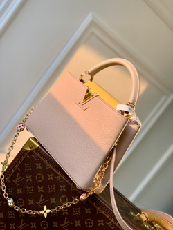 Louis Vuitton Capucines BB