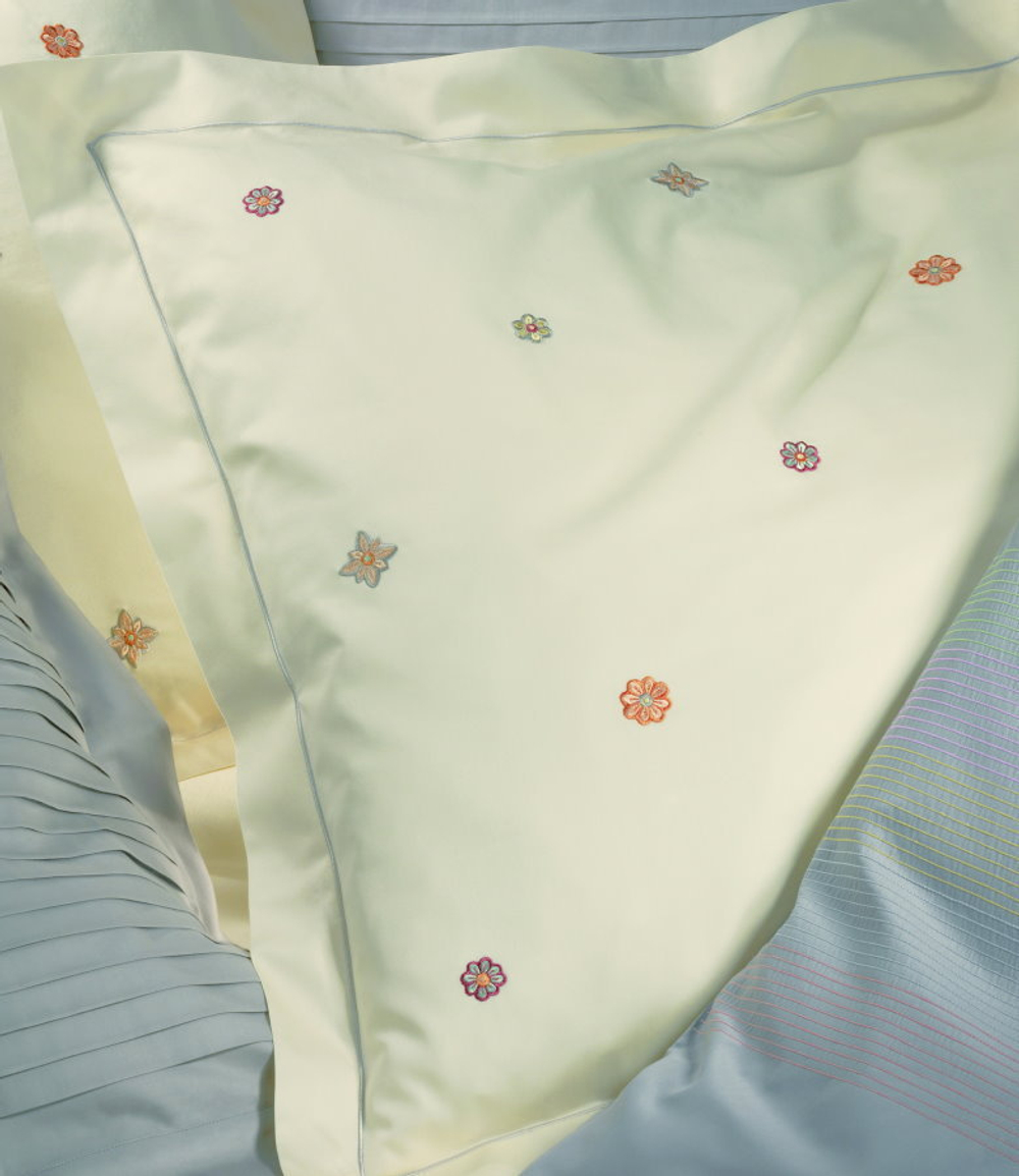 Наволочка 40х60 Christian Fischbacher Luxury Nights Fioretti 708 Швейцария фрагмент