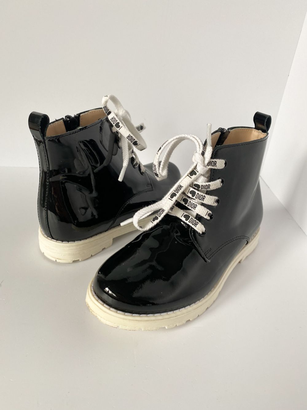 Лаковые ботинки Dior, 28