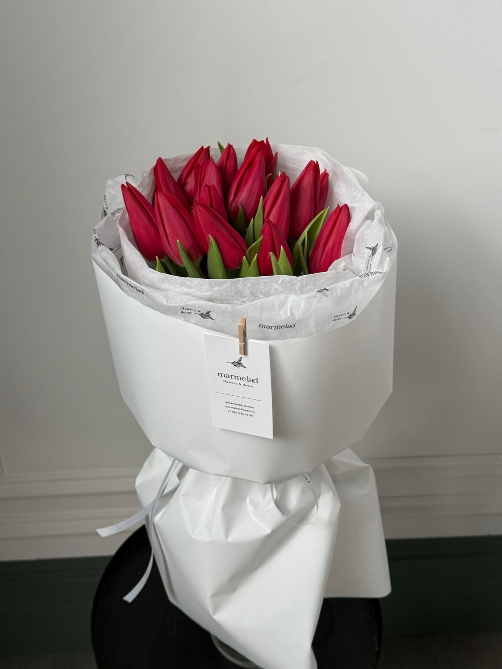 Букет из 15 красных тюльпанов