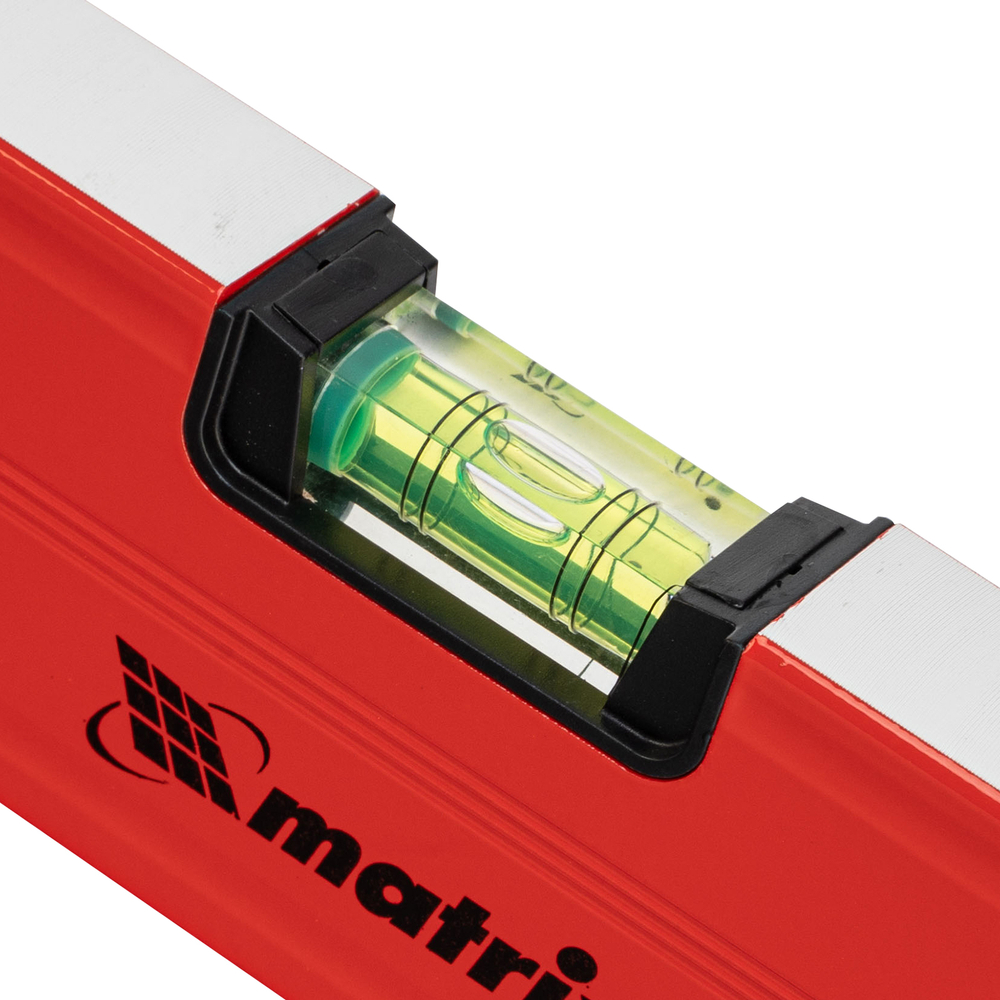 Уровень алюминиевый магнитный, 600 мм, фрезерованный, 3 глазка (1 зеркальный) усиленный Matrix