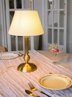 Торшер настольный с абажуром из ткани