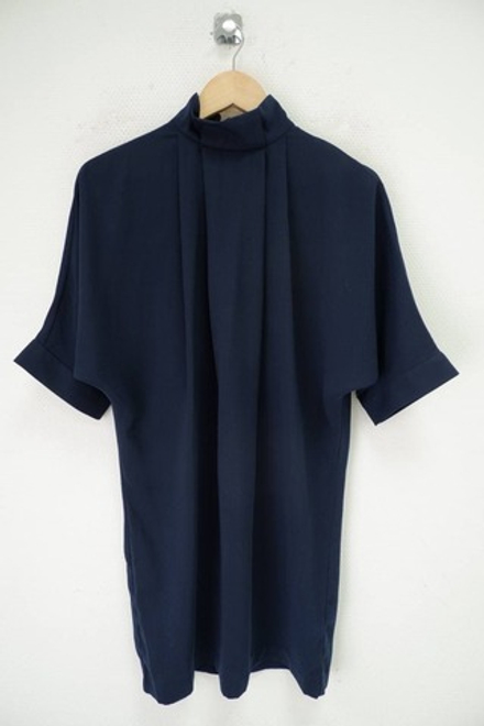 Платье Concept Club лаконичное 40 размер