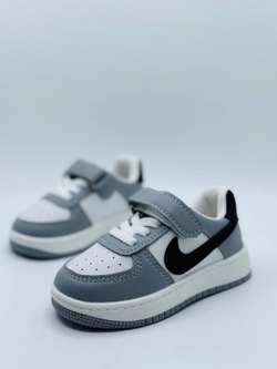 Детские кроссовки Nike Kids