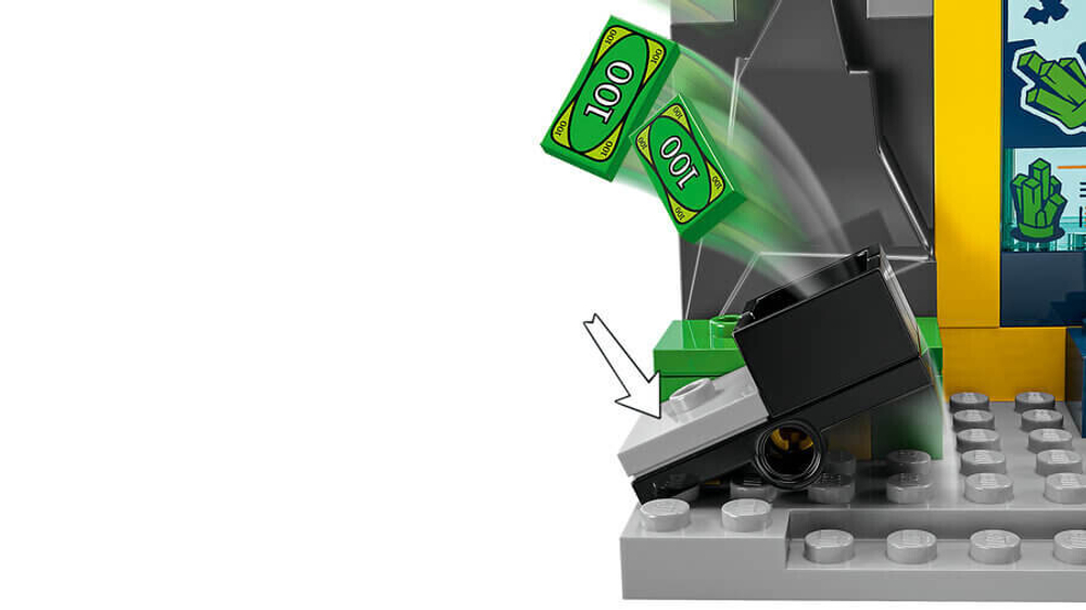 Конструктор LEGO Batman 76272 Бэтпещера с Бэтменом, Бэтгерл и Джокером
