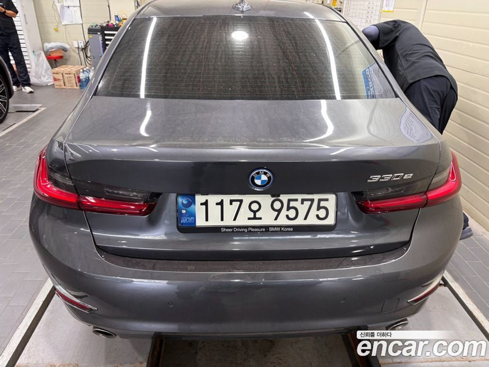 BMW 3 Series (G20) 330e Luxury (11.2021)
