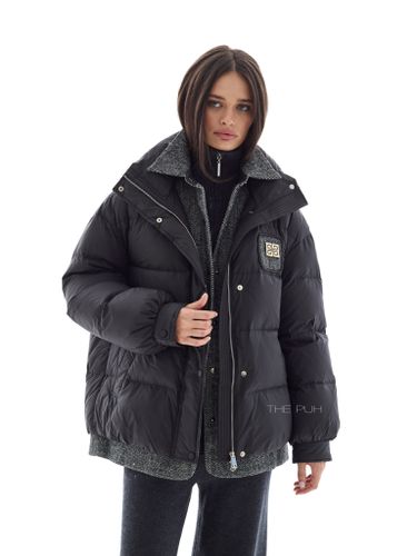 Черный пуховик с комбинированной рубашкой