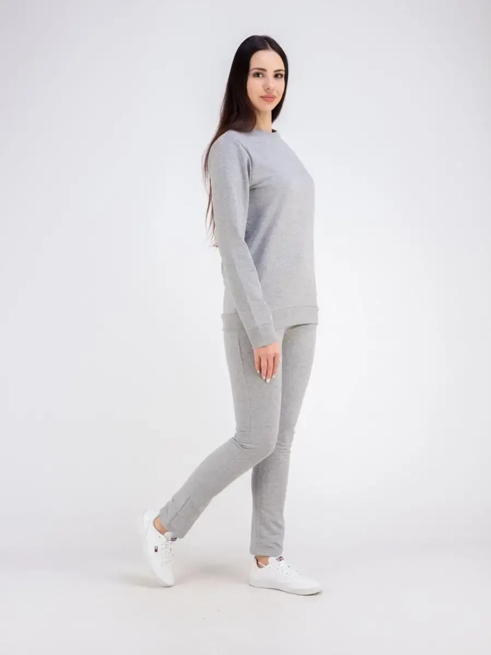 Свитшот без начеса и капюшона однотонный стильный, хлопок