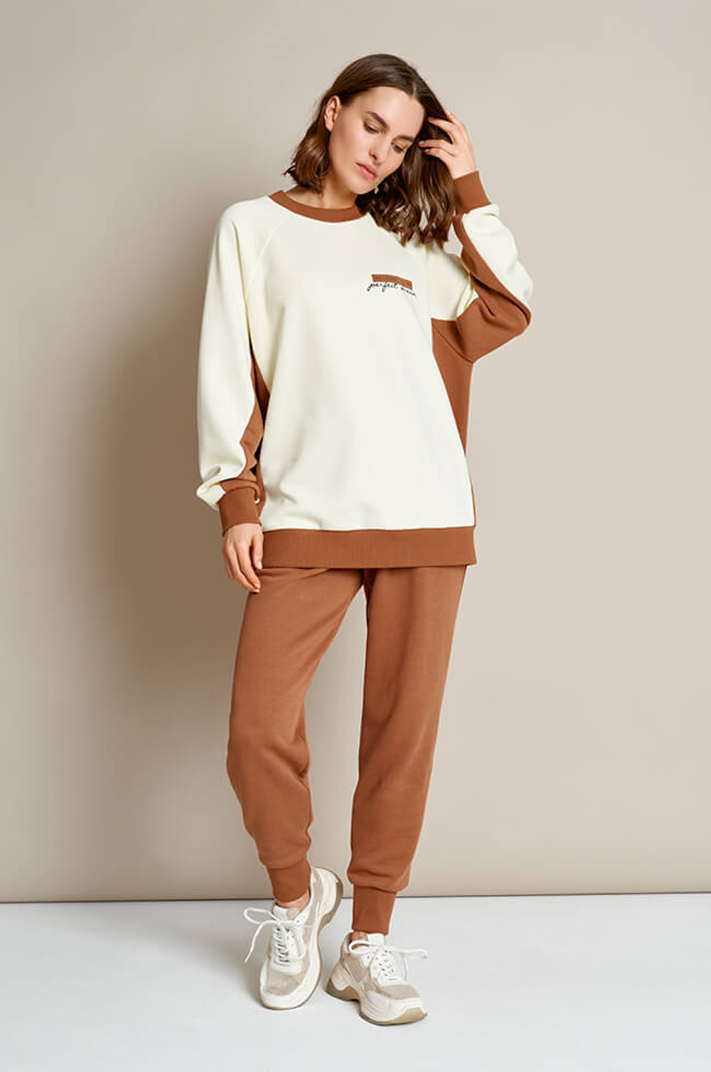 22568 Джемпер женский (сливочный)