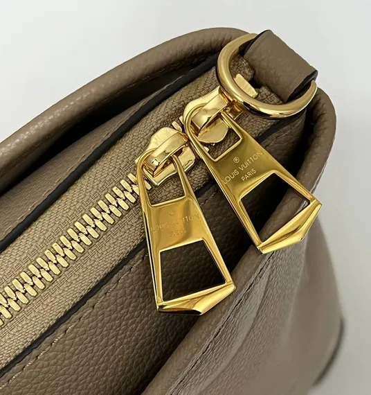 Сумка Louis Vuitton Trianon MM бежевый