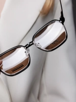 Солнцезащитные очки с футляром и накладками 4в1