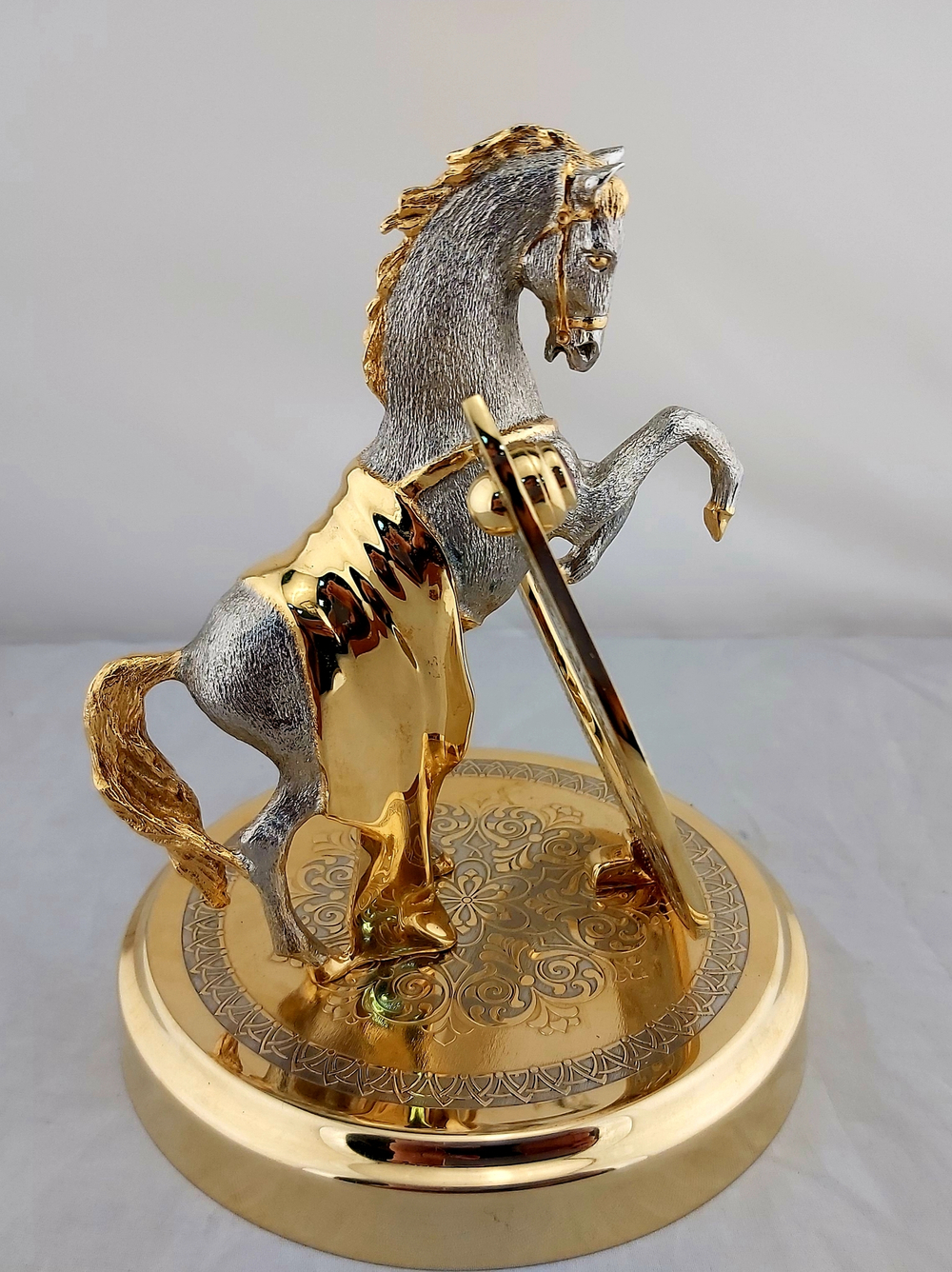 Конь с подковой "На удачу"  (Златоуст) с фианитами