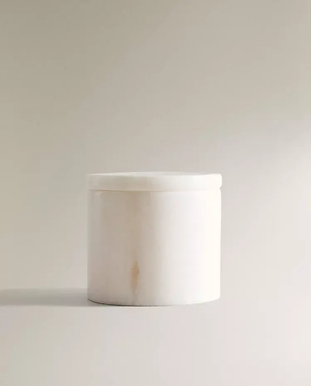 ZARA HOME БАНКА ДЛЯ ВАННОЙ ИЗ МРАМОРА С КРЫШКОЙ, БЕЛЫЙ