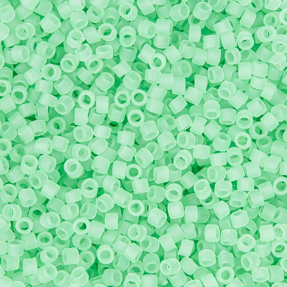 Японский бисер TOHO Treasure (№144F), жемчужный матовый