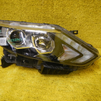 Битая Фара правая Nissan Qashqai J11 (2013-2019) галоген