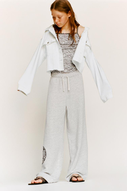 ZARA ТОП С ПРИНТОМ, СЕРЫЙ МЕЛАНЖ