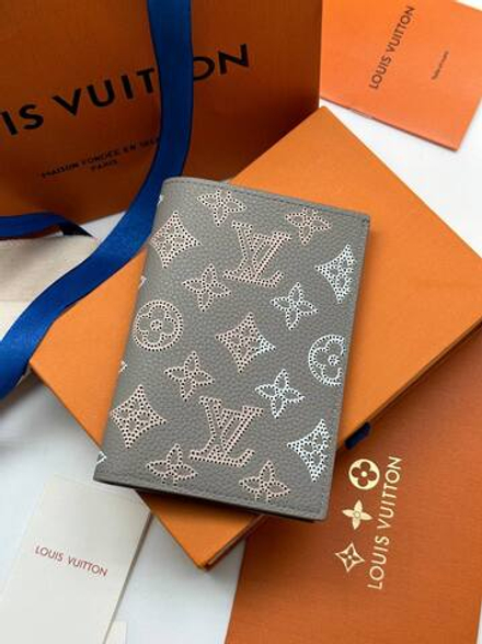 Обложка на паспорт Louis Vuitton