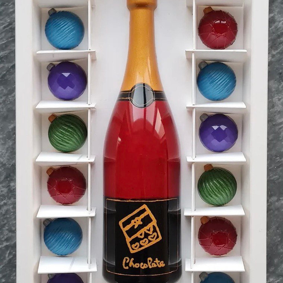 1095 | Форма для шоколадных изделий "Бутылочка шампанского" (275*175 мм)