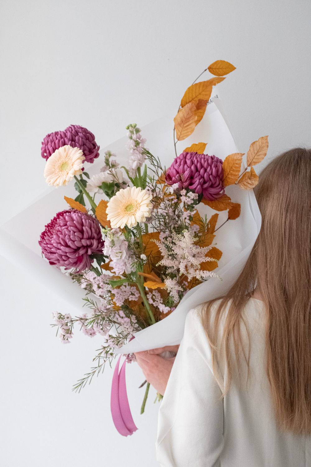 авторский букет в осенних оттенках в подарок маме