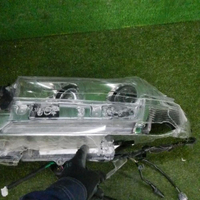 Битая Фара левая Toyota Land Cruiser 200 (2015-2021) LED