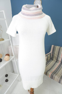 Платье с воротником 40-42 размер