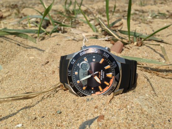 Наручные часы Casio AMW-710-1AVDF