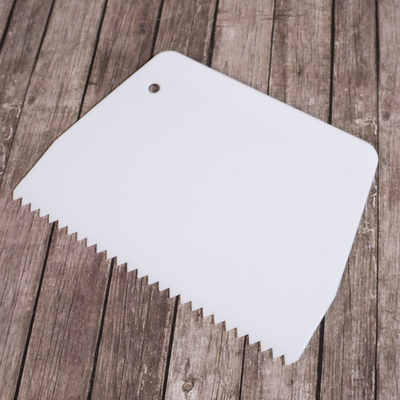 Шпатель кондитерский "Мелкие зубчики", 13,5*9,5 см